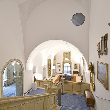 فندق بارادور دي ليون المظهر الخارجي الصورة Interior of the museum