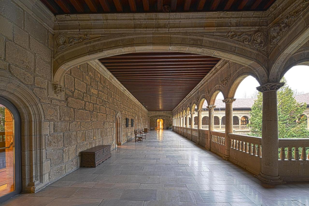 فندق بارادور دي ليون المظهر الخارجي الصورة The University of Salamanca