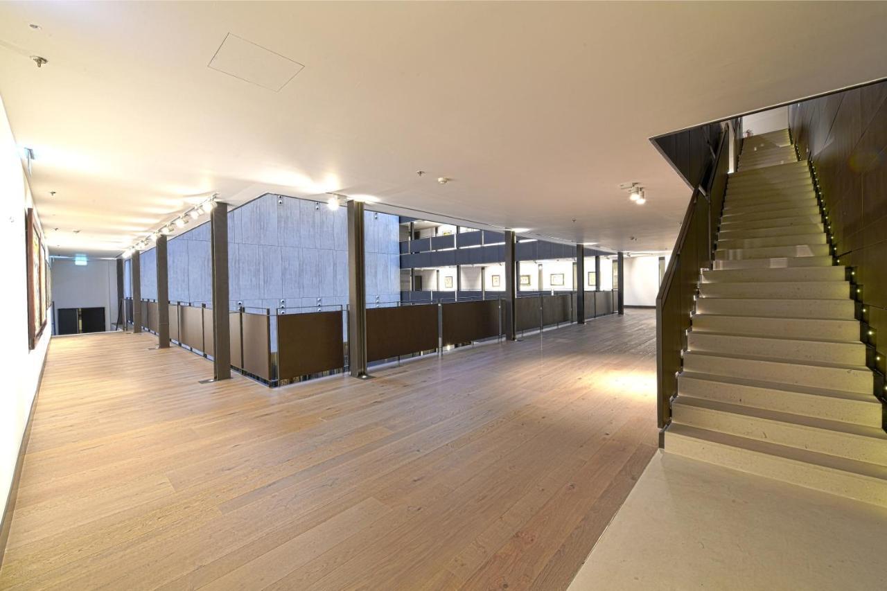 فندق بارادور دي ليون المظهر الخارجي الصورة Interior of the building