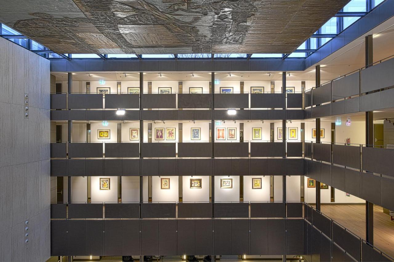 فندق بارادور دي ليون المظهر الخارجي الصورة Interior of the building