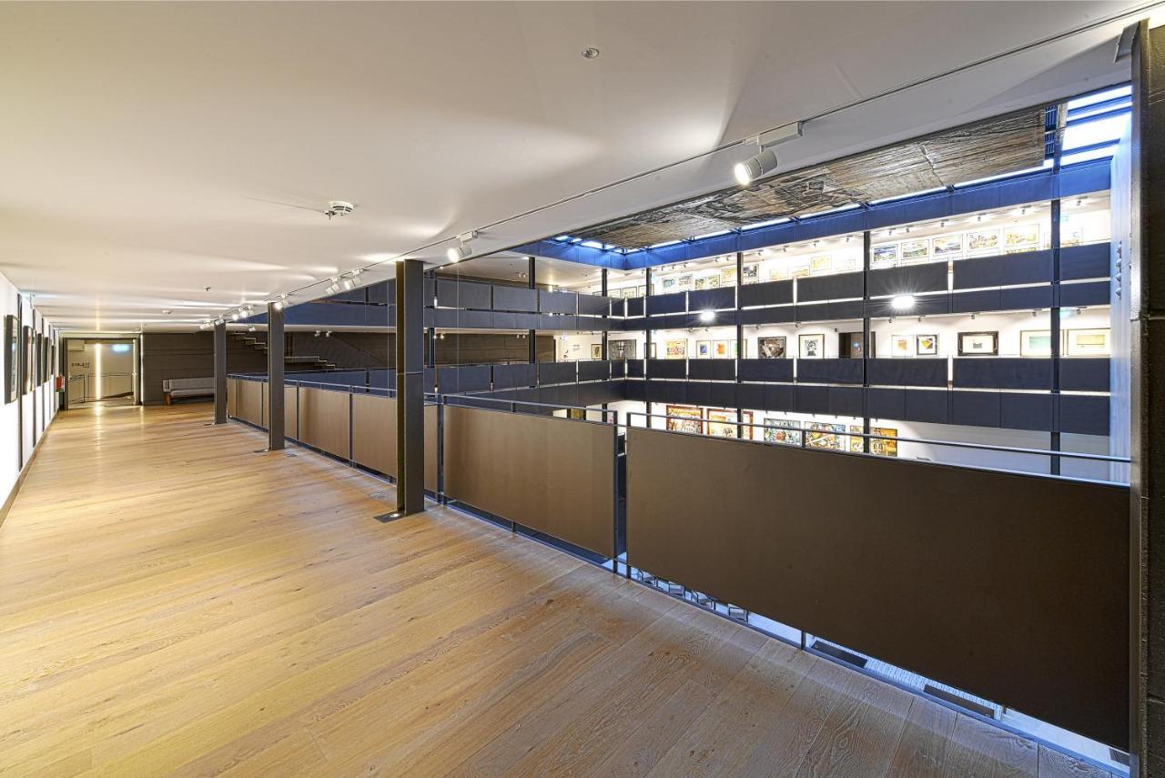 فندق بارادور دي ليون المظهر الخارجي الصورة The interior of the gallery