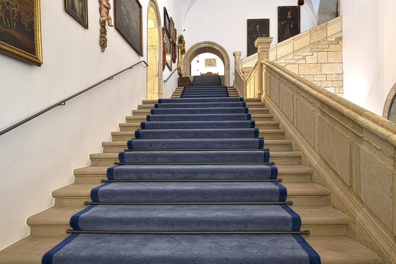 فندق بارادور دي ليون المظهر الخارجي الصورة The Blue Staircase
